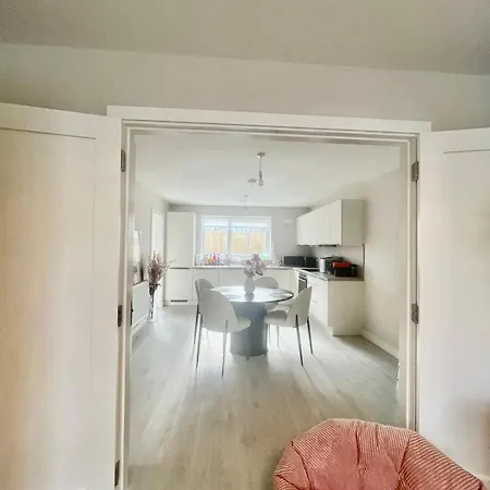 Aderrig Modern Homestay * Дублин